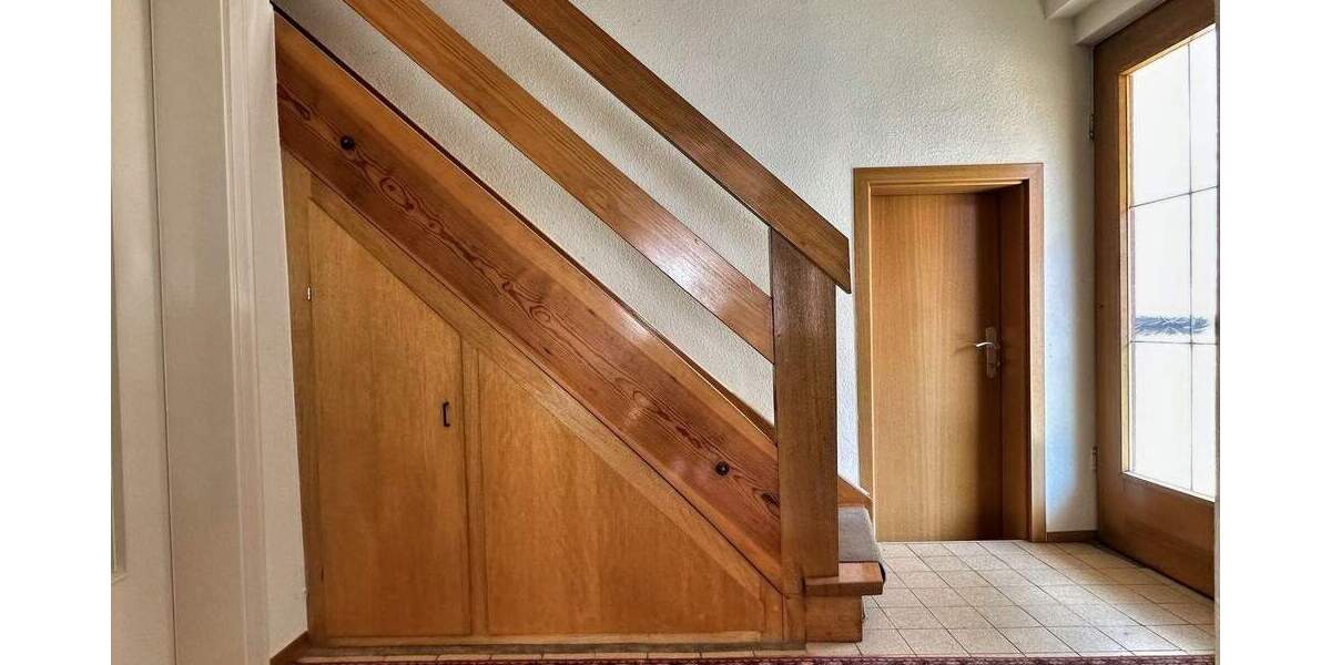 Einfamilienhaus Ofterdingen - 6 Zimmer, 131 m&sup2;, 260.000&euro; | Angebot:25686393