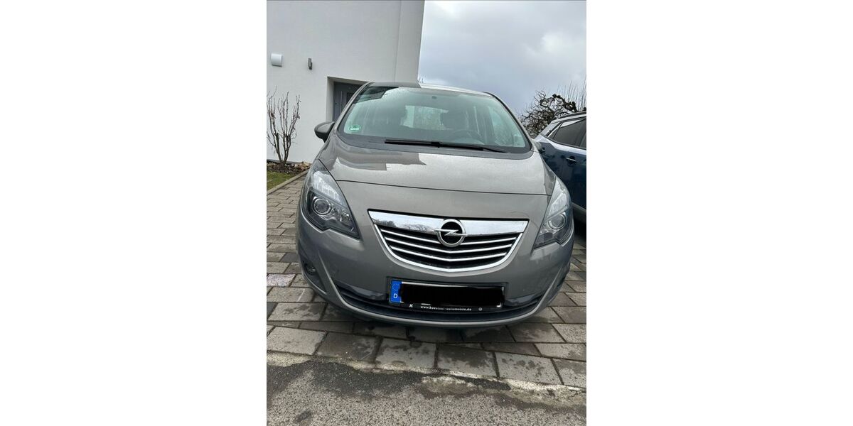 Opel Meriva 218.000 km 2.999 &euro; Reutlingen 72760
