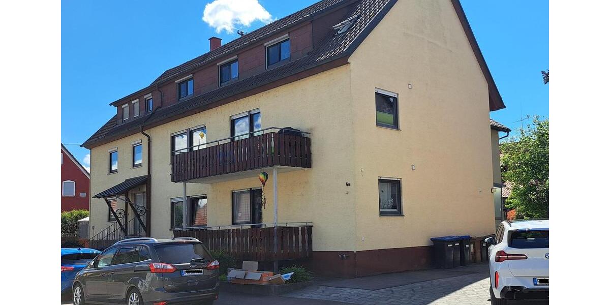 Etagenwohnung Bempflingen - 4 Zimmer, 123 m&sup2;, 1.250&euro; | Angebot:26588067