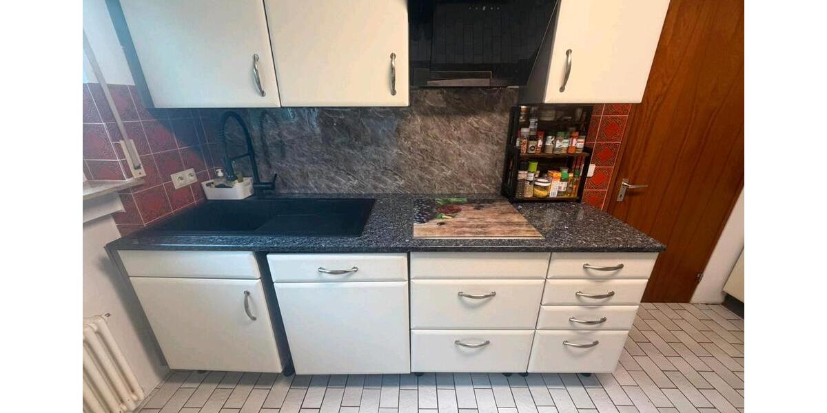 Einfamilienhaus Pfullingen - 8 Zimmer, 250 m&sup2;, 2.000&euro; | Angebot:25944485