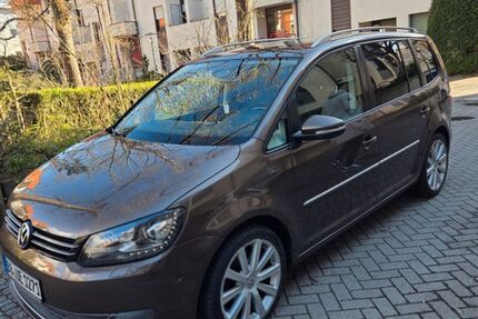 VW Touran 226.668 km 9.900 &euro; Sindelfingen 71063