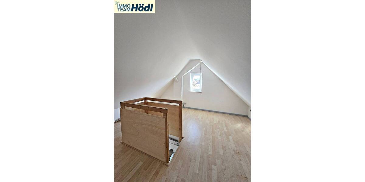 Reihenendhaus Reutlingen Innenstadt - 5 Zimmer, 112 m&sup2;, 1.600&euro; | Angebot:26543131
