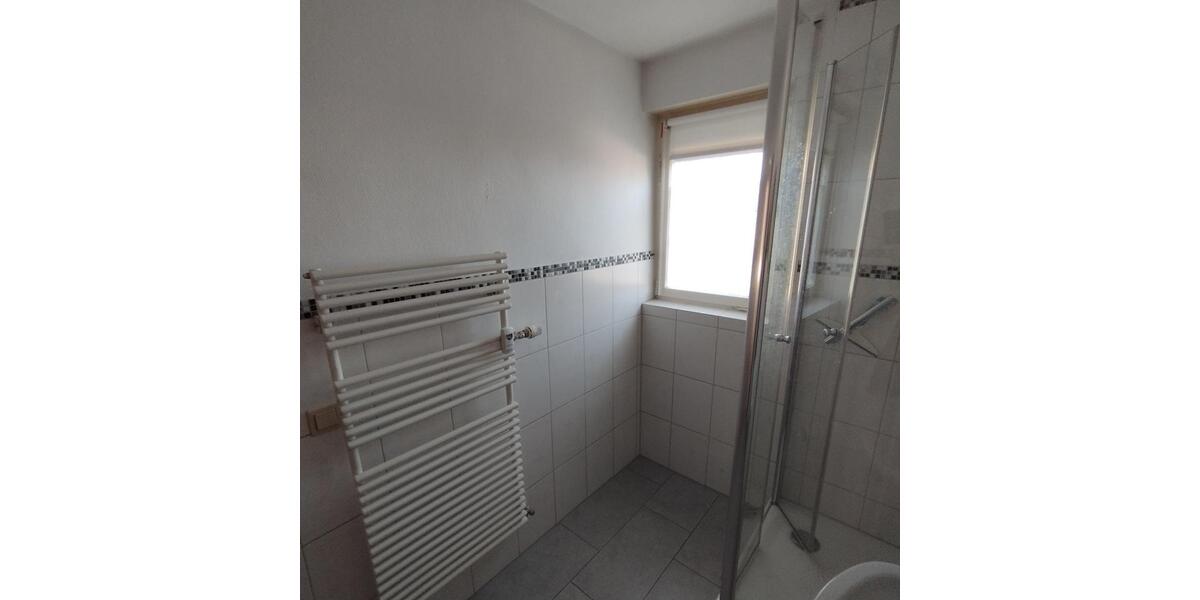 Etagenwohnung Frickenhausen - 5 Zimmer, 97 m&sup2;, 330.000&euro; | Angebot:27088374