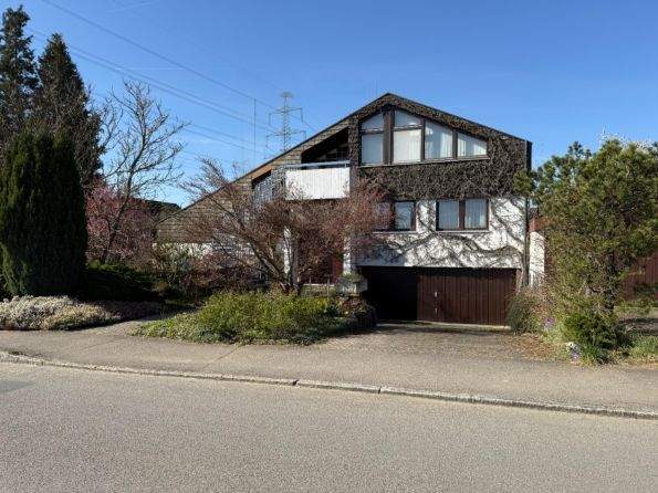 Einfamilienhaus Nürtingen - 7 Zimmer, 282 m&sup2;, 949.000&euro; | Angebot:25671696