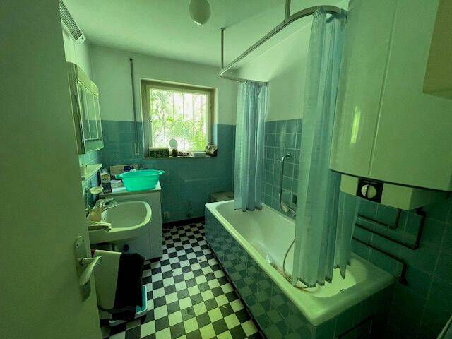 Mehrfamilienhaus, Wohnhaus Nürtingen - 1 Zimmer, 185 m&sup2;, 785.000&euro; | Angebot:25696027