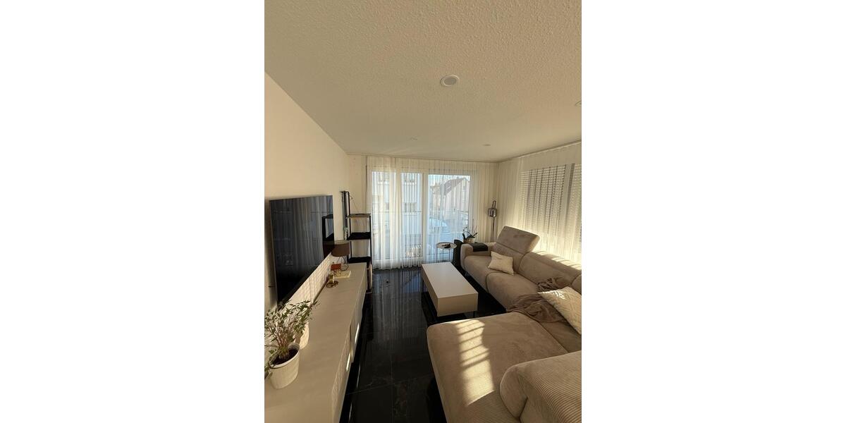 Etagenwohnung Esslingen am Neckar - 3 Zimmer, 69 m&sup2;, 1.340&euro; | Angebot:26039958