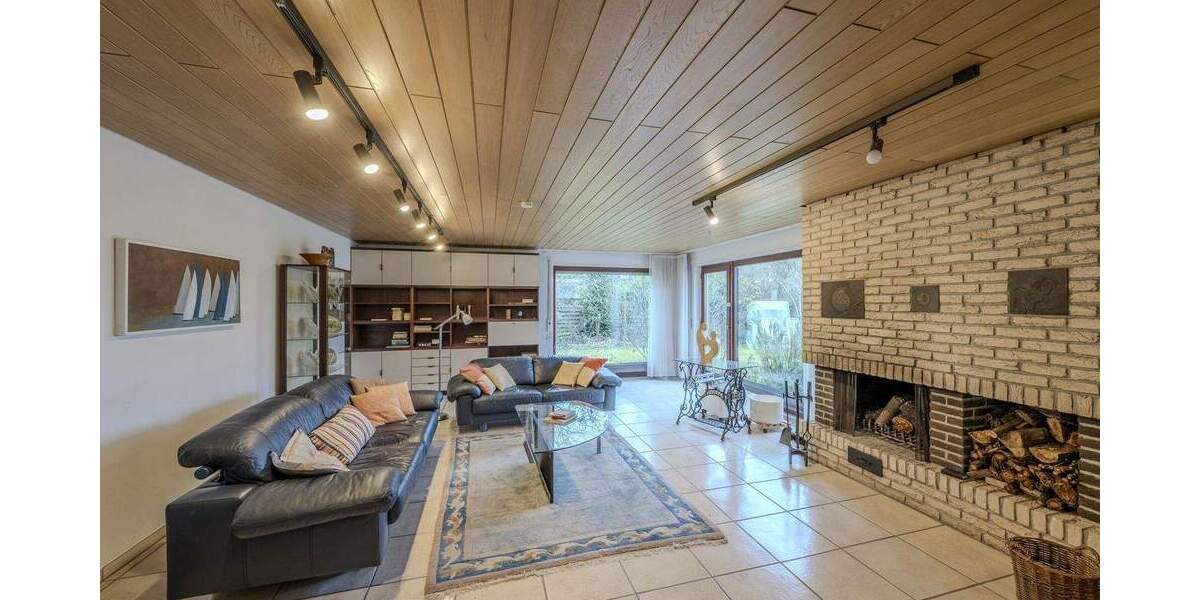 Einfamilienhaus Nürtingen - 7 Zimmer, 282 m&sup2;, 949.000&euro; | Angebot:25732743