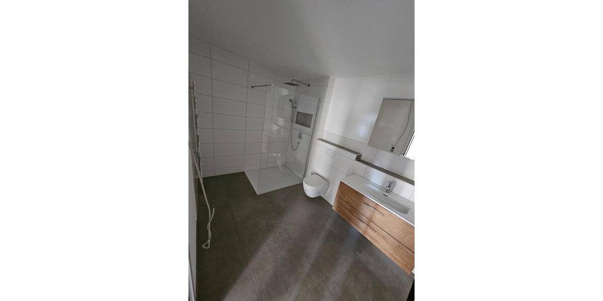 Etagenwohnung Herrenberg - 5 Zimmer, 136 m&sup2;, 530&euro; | Angebot:27600625
