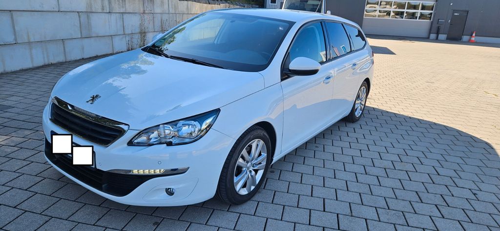 Peugeot 308 156.400 km 6.590 &euro; Hechingen 72379