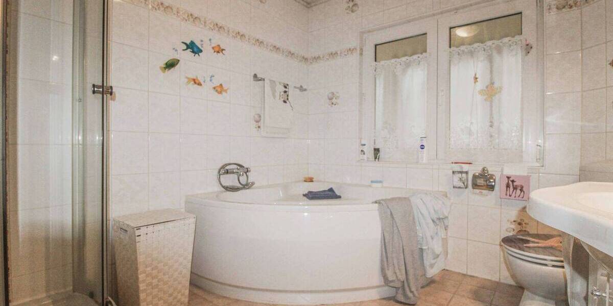 Mehrfamilienhaus, Wohnhaus Bisingen Wessingen - 8 Zimmer, 213 m&sup2;, 399.000&euro; | Angebot:26703676