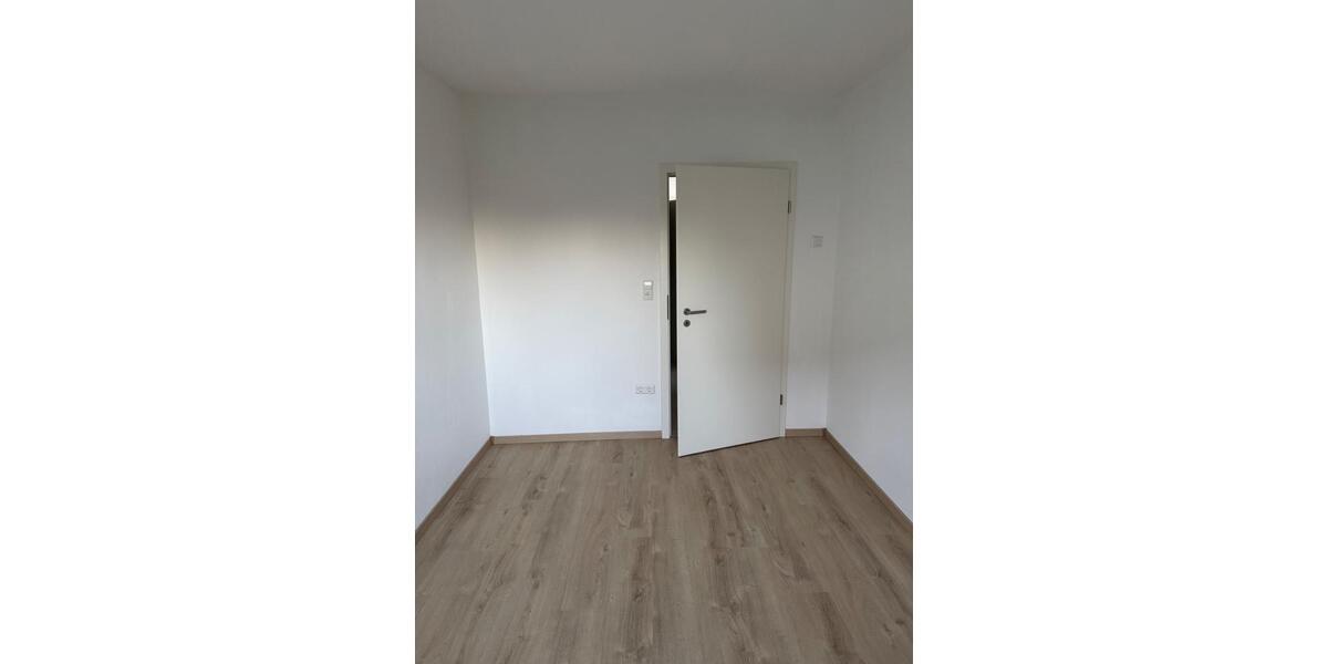 Etagenwohnung Rottenburg am Neckar - 3 Zimmer, 85 m&sup2;, 1.050&euro; | Angebot:26045313
