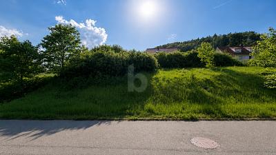 RUHIGE WOHNLAGE IN GEWACHSENEM WOHNGEBIET - Grundstück Burladingen | Angebot:27075085