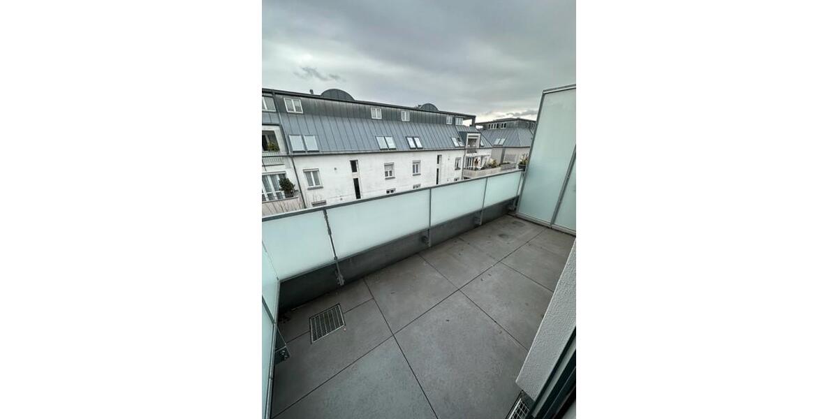 Dachgeschoßwohnung Esslingen am Neckar Oberesslingen - 2 Zimmer, 60 m&sup2;, 906&euro; | Angebot:26366166