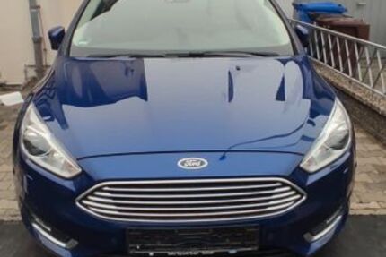 Ford Focus 99.100 km 9.500 &euro; Bitz 72475