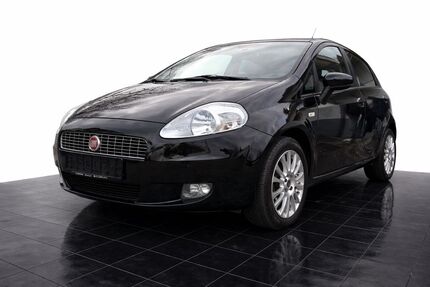 Fiat Grande Punto 149.628 km 2.850 &euro; Metzingen 72555