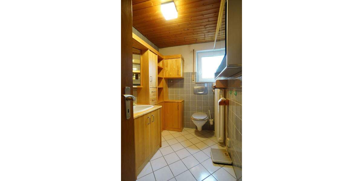 Einfamilienhaus Dettingen an der Erms - 7 Zimmer, 157 m&sup2;, 580.000&euro; | Angebot:25697065