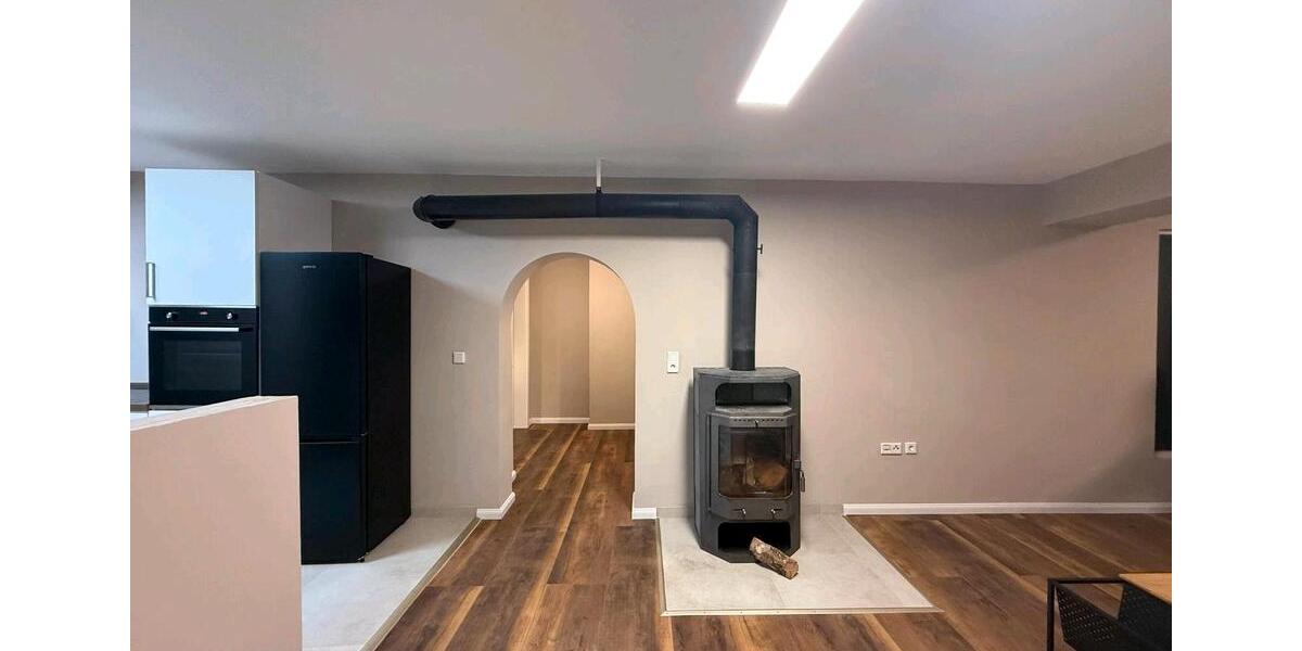 Etagenwohnung Sonnenbühl - 3.5 Zimmer, 90 m&sup2;, 750&euro; | Angebot:25353991