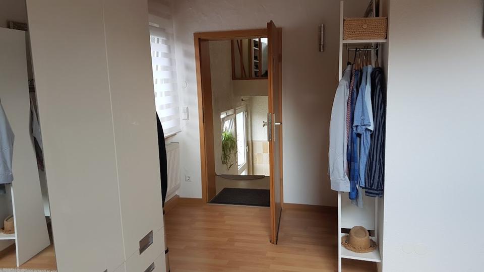 Dachgeschoßwohnung Walddorfhäslach - 3 Zimmer, 65 m&sup2;, 750&euro; | Angebot:25131311