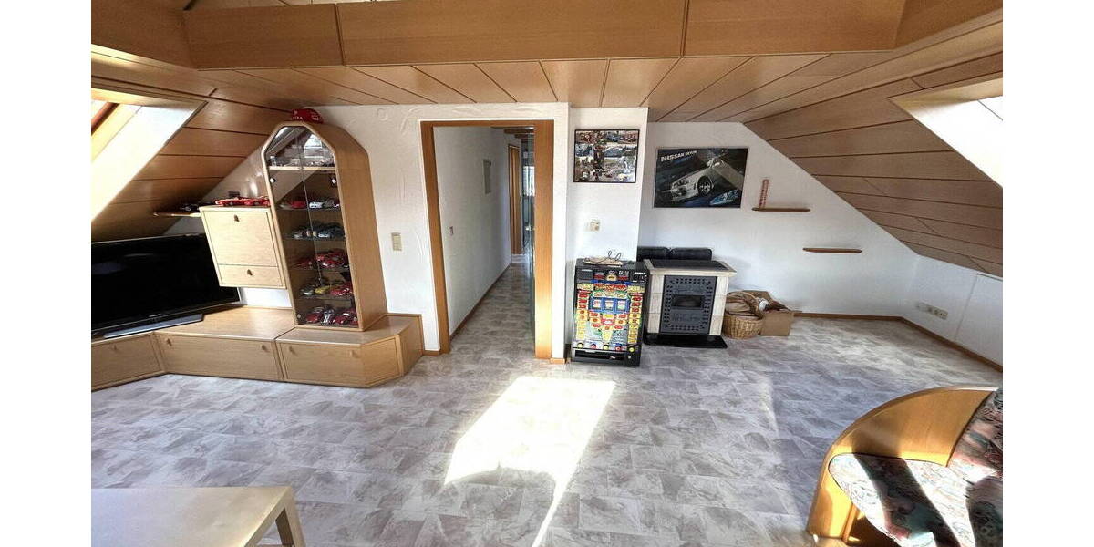 Mehrfamilienhaus, Wohnhaus Ehningen - 9 Zimmer, 250 m&sup2;, 875.000&euro; | Angebot:25654347