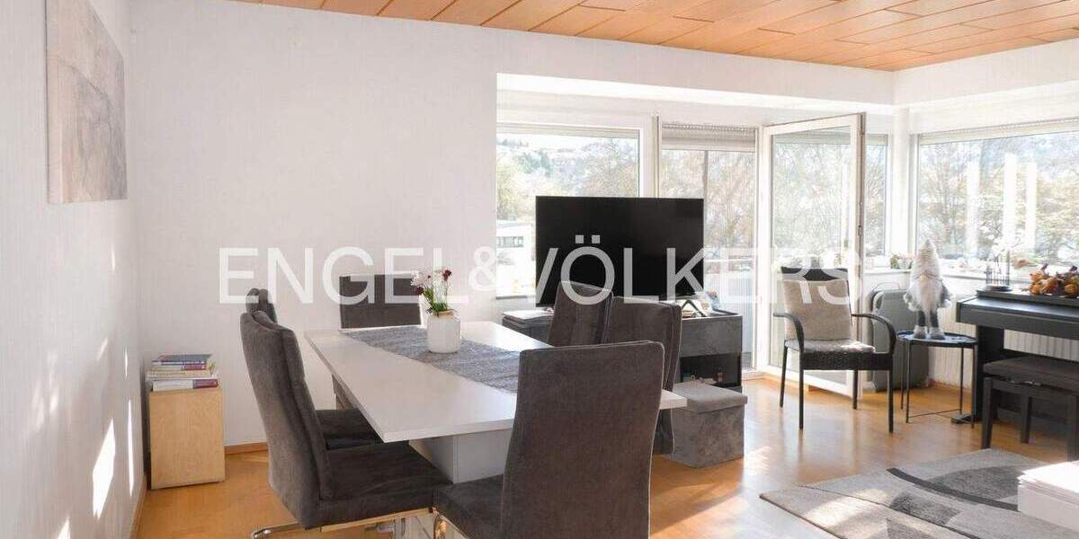 Etagenwohnung Tübingen Innenstadt - 4 Zimmer, 94 m&sup2;, 450.000&euro; | Angebot:25896068