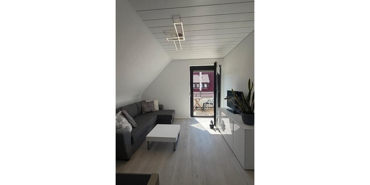 Dachgeschoßwohnung Leinfelden-Echterdingen Echterdingen - 5 Zimmer, 77 m&sup2;, 1.590&euro; | Angebot:27545343