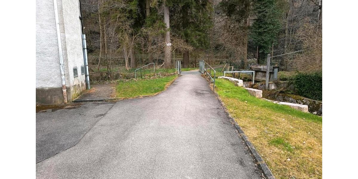 Etagenwohnung Dettingen an der Erms - 3 Zimmer, 63 m&sup2;, 154.000&euro; | Angebot:25960886