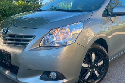 Toyota Verso 241.000 km 6.990 &euro; Sindelfingen/Darmsheim 71069
