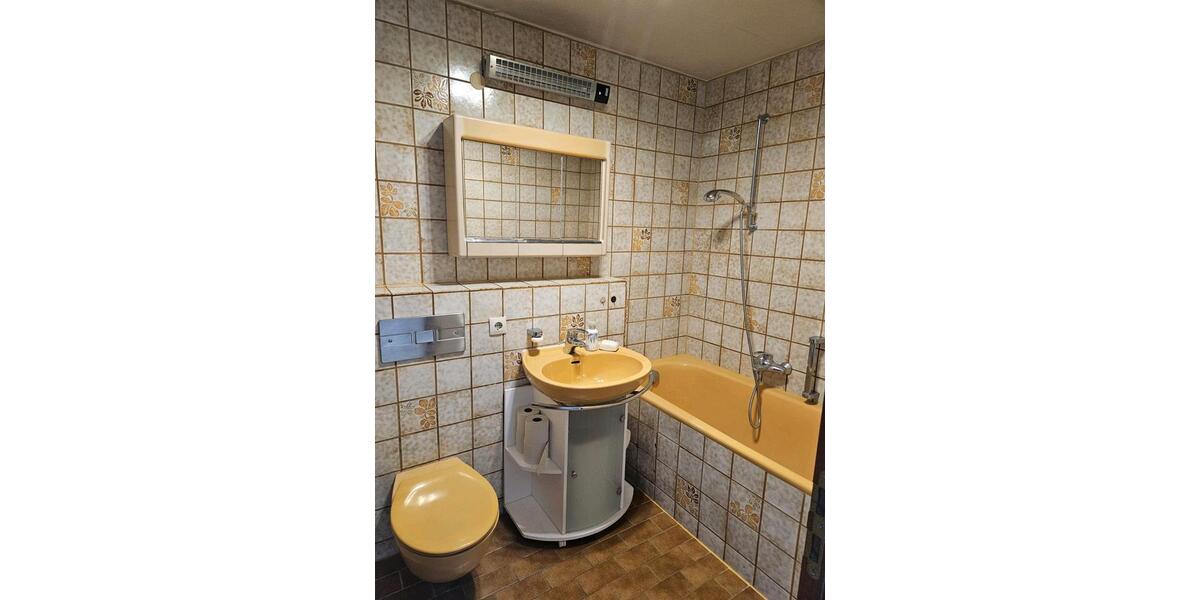 Reihenhaus Herrenberg - 5 Zimmer, 140 m&sup2;, 480.000&euro; | Angebot:25838537