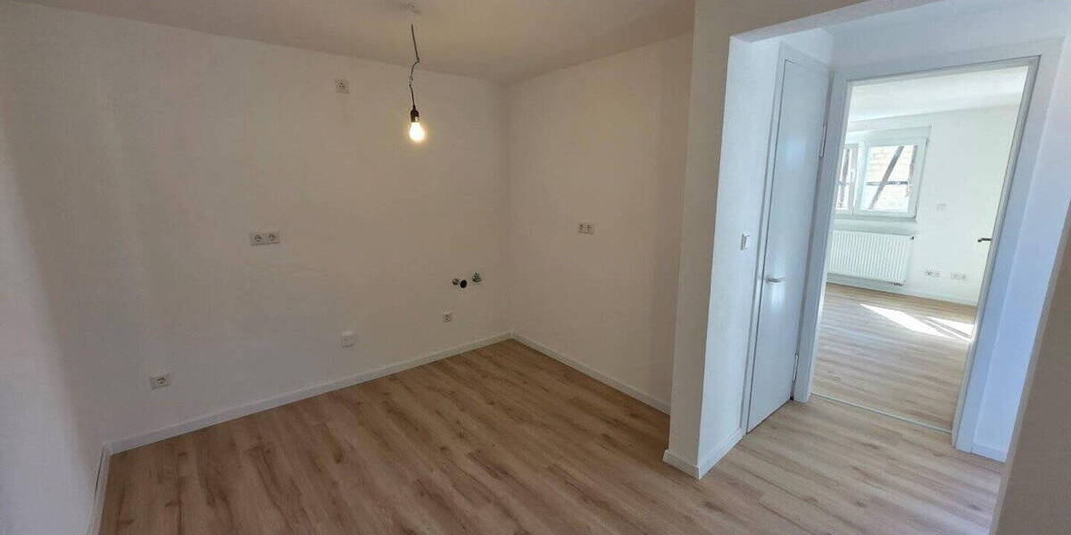 Doppelhaushälfte Nürtingen-Neckarhausen Neckarhausen - 8 Zimmer, 135 m&sup2;, 498.000&euro; | Angebot:25782132