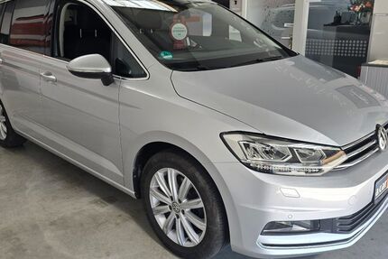VW Touran 59.295 km 17.900 &euro; Altingen (Kreis Tübingen) 72119