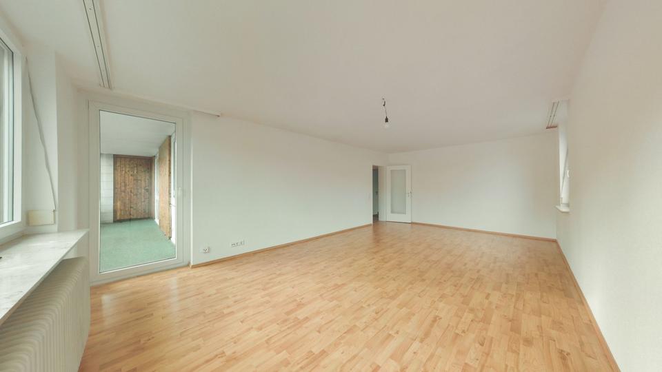 Etagenwohnung Reutlingen Orschel-Hagen - 3 Zimmer, 101 m&sup2;, 1.400&euro; | Angebot:26613956