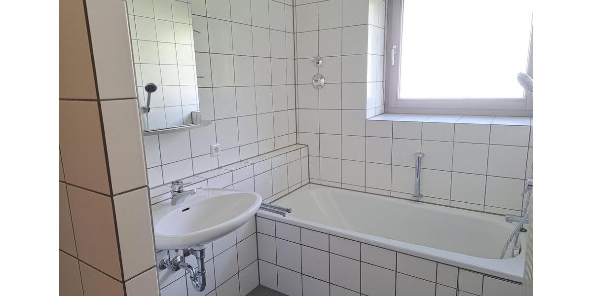 Etagenwohnung Esslingen am Neckar Hegensberg - 2.5 Zimmer, 68 m&sup2;, 870&euro; | Angebot:25287122