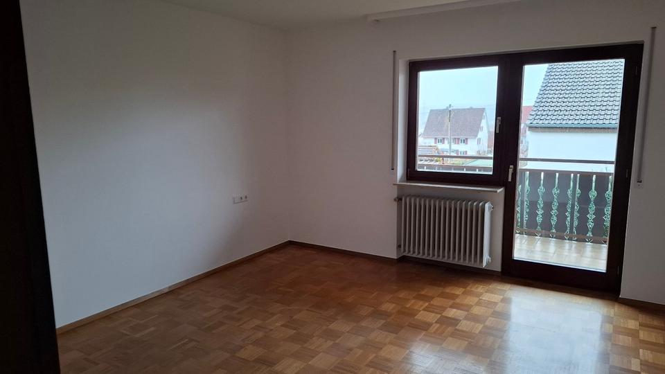 Erdgeschoßwohnung Rottenburg am Neckar - 5 Zimmer, 115 m&sup2;, 1.240&euro; | Angebot:25127528