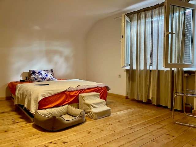Etagenwohnung Metzingen - 5 Zimmer, 152 m&sup2;, 1.700&euro; | Angebot:25489055