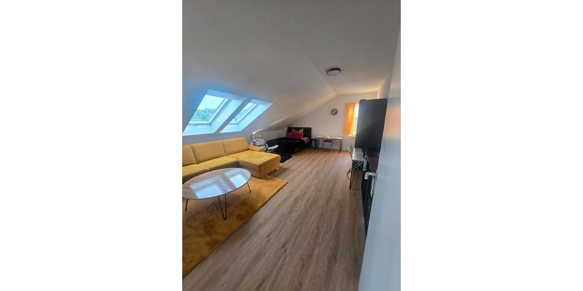 Dachgeschoßwohnung Böblingen Dagersheim - 2.5 Zimmer, 75 m&sup2;, 1.400&euro; | Angebot:26671469