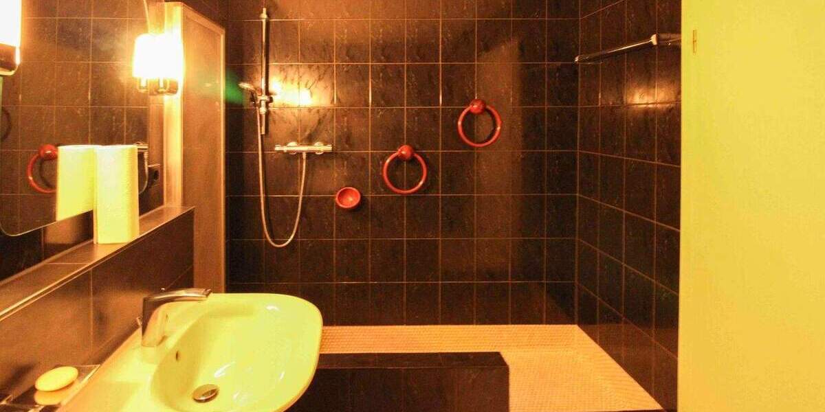 Etagenwohnung Reutlingen Innenstadt - 4 Zimmer, 129 m&sup2;, 359.000&euro; | Angebot:25740001