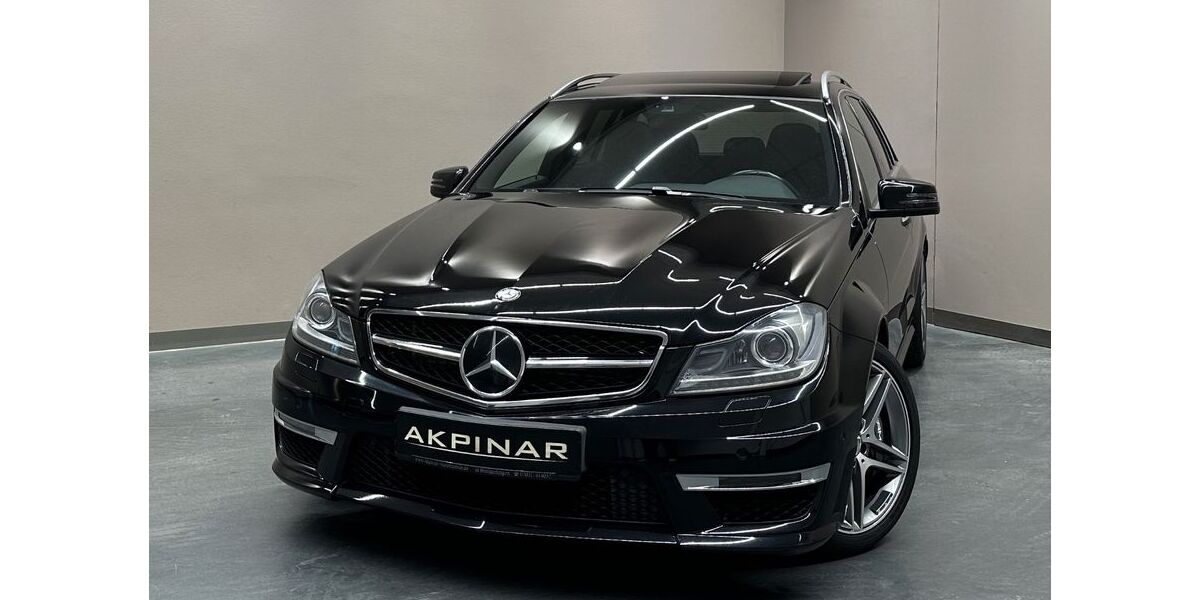 Mercedes-Benz C 63 AMG 87.000 km 41.800 &euro; Holzgerlingen 71088
