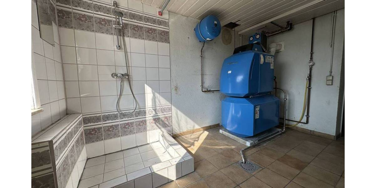Einfamilienhaus Hirrlingen - 7 Zimmer, 220 m&sup2;, 379.000&euro; | Angebot:26698398
