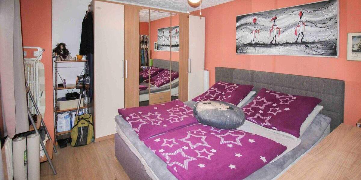 Einfamilienhaus Bad Urach Sirchingen - 4 Zimmer, 104 m&sup2;, 295.000&euro; | Angebot:25777234