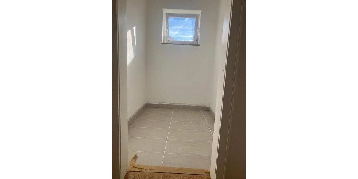 Etagenwohnung Gomaringen - 3.5 Zimmer, 94 m&sup2;, 1.280&euro; | Angebot:26690170