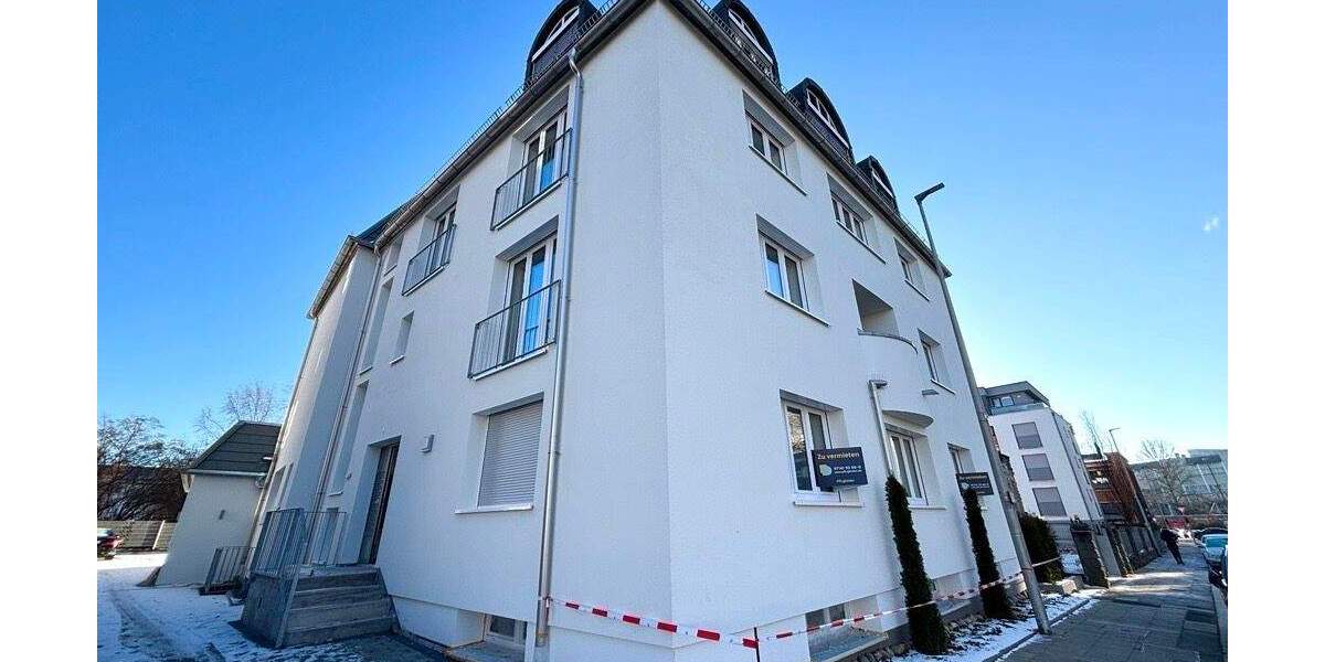 Etagenwohnung Sindelfingen Mitte - 2 Zimmer, 89 m&sup2;, 1.280&euro; | Angebot:25704091