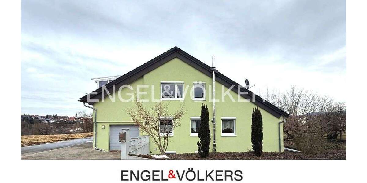 Etagenwohnung Reutlingen Altenburg - 4.5 Zimmer, 111 m&sup2;, 350.000&euro; | Angebot:25519723