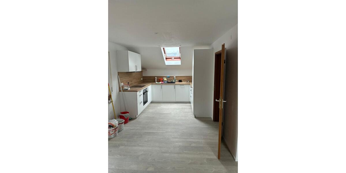 Dachgeschoßwohnung Steinenbronn - 4 Zimmer, 88 m&sup2;, 1.300&euro; | Angebot:25924862