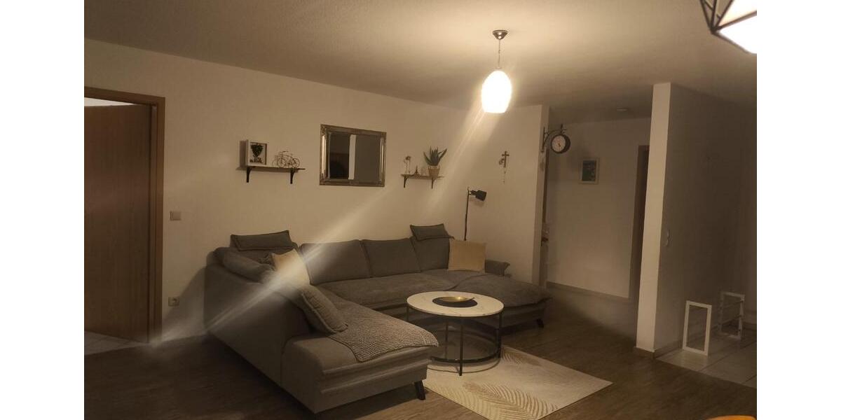Etagenwohnung Grabenstetten - 3 Zimmer, 80 m&sup2;, 850&euro; | Angebot:24977512