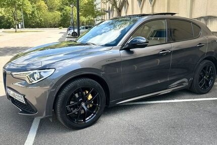 Alfa Romeo Stelvio 70.000 km 29.999 &euro; Bad Urach 72574