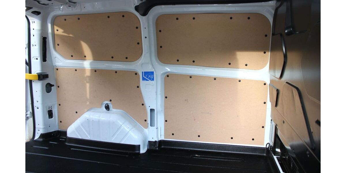 Ford Transit Custom 64.800 km 14.888 &euro; Sindelfingen 71065