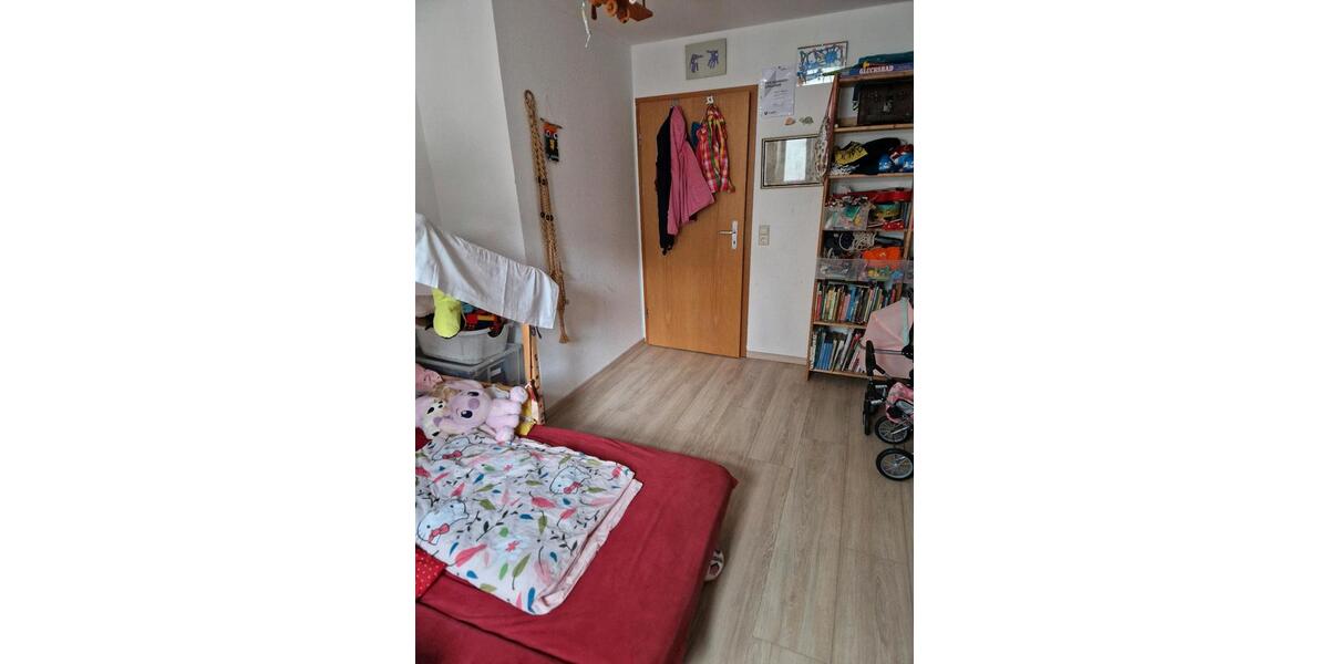 Etagenwohnung Rottenburg am Neckar - 3 Zimmer, 77 m&sup2;, 1.237&euro; | Angebot:27608573