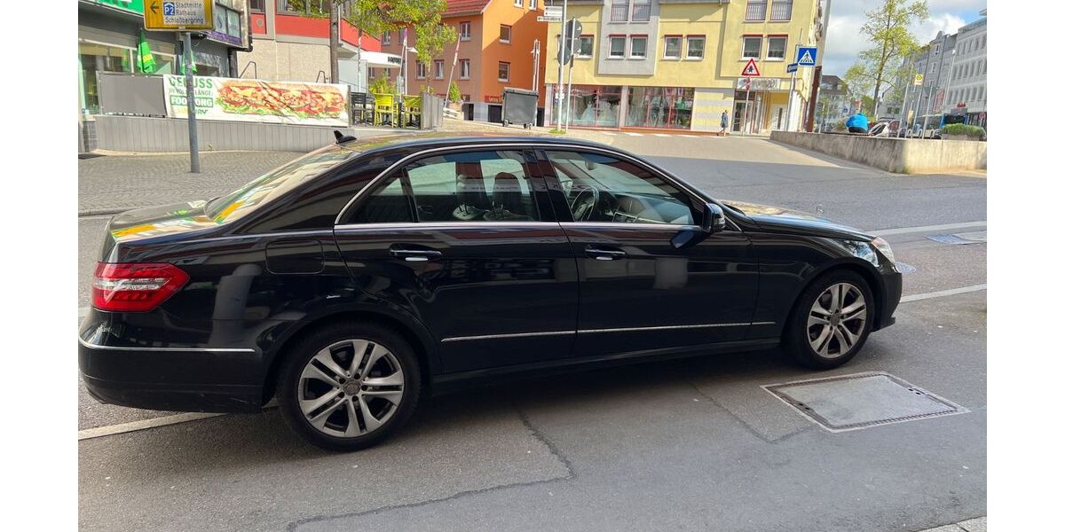 Mercedes-Benz E 200 113.000 km 14.300 &euro; Filderstadt 70794