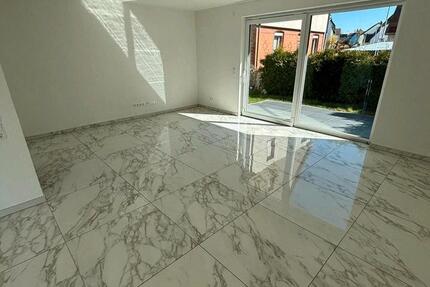 Haus Reutlingen Reutlingen (Kernstadt) - 5 Zimmer, 160 m&sup2;, 2.200&euro; | Angebot:25976653