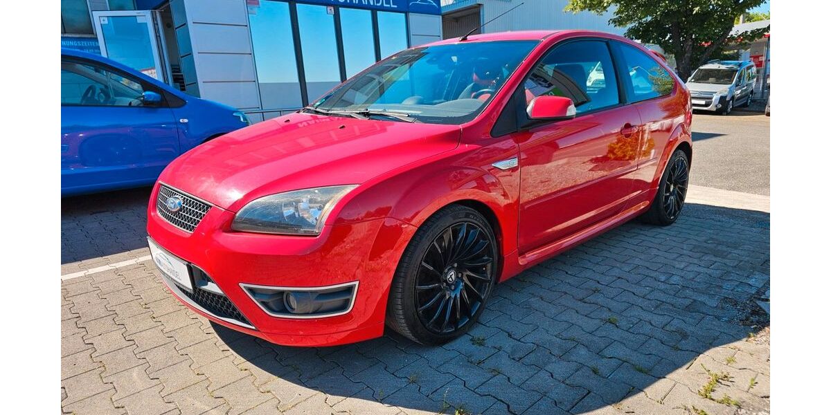 Ford Focus 195.000 km 5.990 &euro; Reutlingen 72766